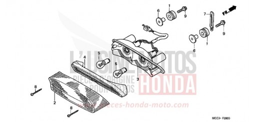 FEU ARRIERE CB1100SFY de 2000